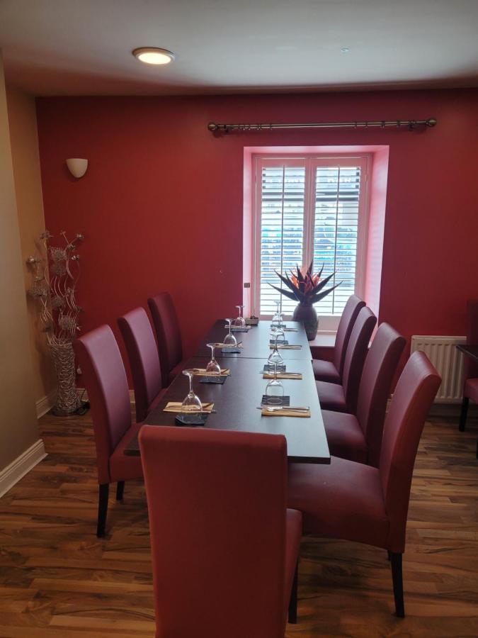 O'Connors Bar Restaurant And Guesthouse Dromore  Bagian luar foto